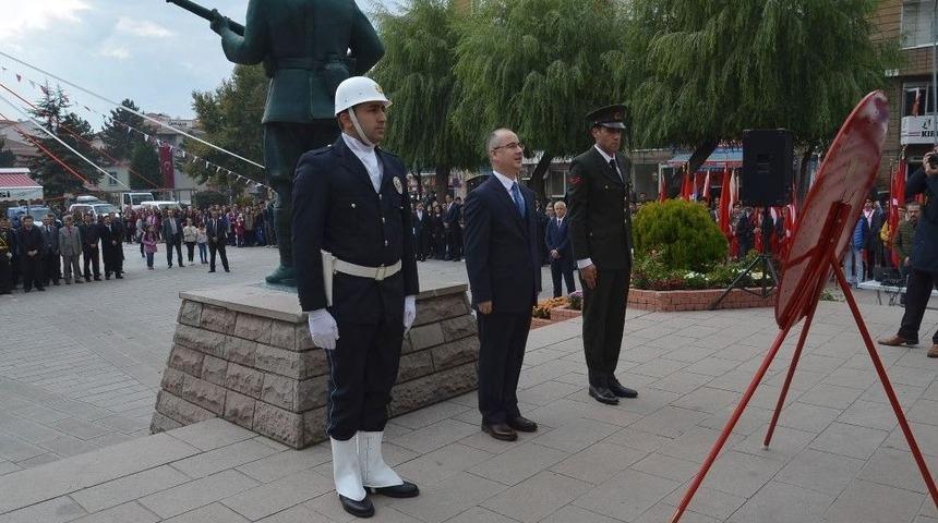 Boz&uuml;y&uuml;k&rsquo;te 29 Ekim Cumhuriyet Bayramı Kutlama T&ouml;renleri Başladı