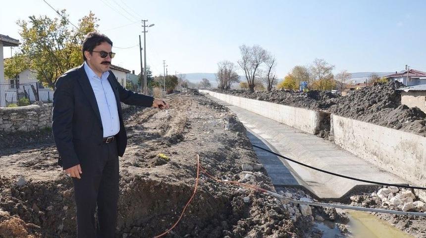 Seyitgazi Belediyesi&rsquo;nin Kırka Mahallesi&rsquo;ndeki &Ccedil;alışmaları