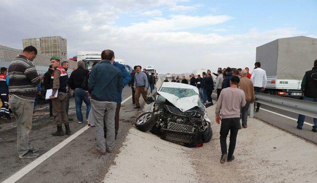 Aksaray’da Zincirleme Trafik Kazası, Ölü Ve Yaralılar Var