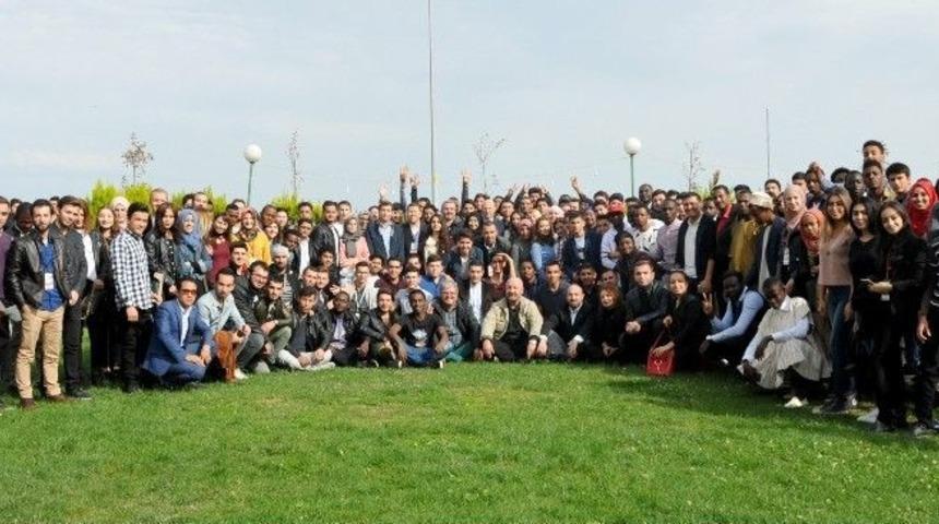 Om&uuml;&rsquo;ye Yeni Gelen Uluslararası &Ouml;ğrenciler Buluştu