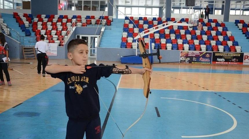 Zonguldak&rsquo;ta Cumhuriyet Kupası Ok&ccedil;uluk İl Birinciliği M&uuml;sabakaları Yapıldı