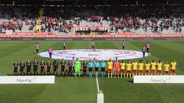 Bakan Tüfenkci’de Yeni Malatyaspor Maçını İzledi