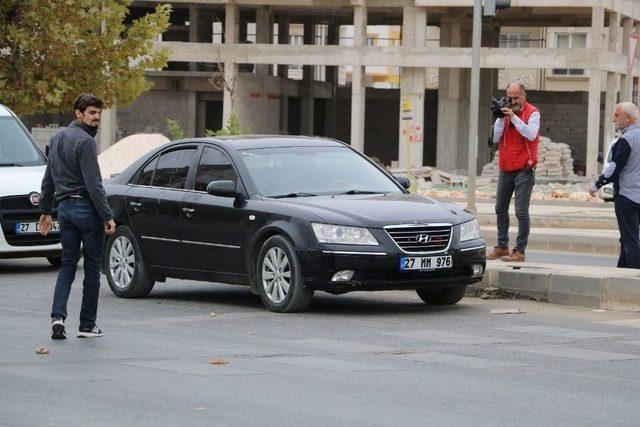 Dur İhtarına Uymayan Sürücü Polisi Harekete Geçirdi