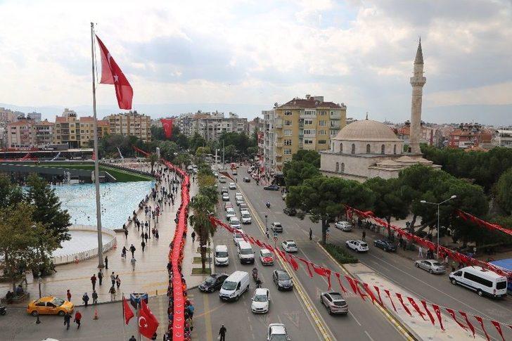 Efeler Belediyesi’nden 500 Metrelik Türk Bayrağı İle Cumhuriyet Yürüyüşü G1