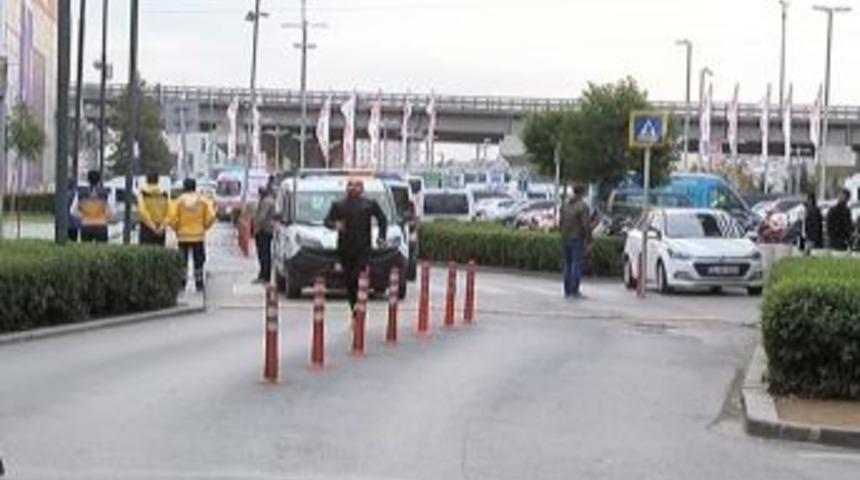 Bayrampaşa&rsquo;da Ş&uuml;pheli Ara&ccedil; Alarmı