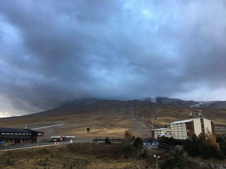 Erciyes’te Beklenen Kar Yağışı Başladı G4