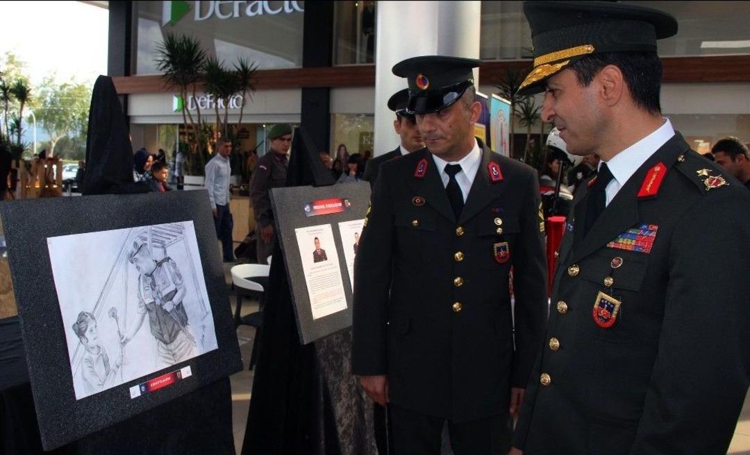 Muğla İl Jandarma Komutanlığı&rsquo;ndan 29 Ekim Anısına Karakalem Ve Ahşap Oyma Sergisi