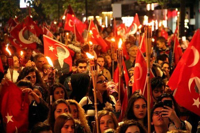 Samsun’da Fener Alayı Yürüyüşü