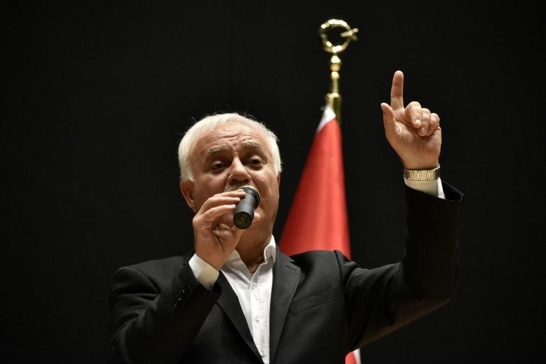 İlahiyat&ccedil;ı Nihat Hatipoğlu&rsquo;dan Hadis Vurgusu