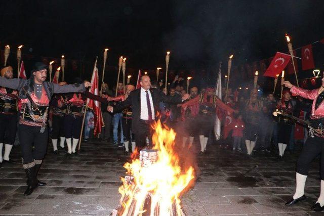 Gölbaşı’nda 29 Ekim Kutlamaları Gerçekleştirildi