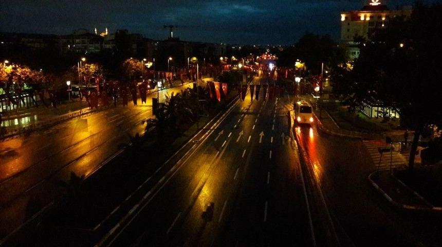 İstanbul’da 29 Ekim Nedeniyle Bazı Caddeler Trafiğe Kapatıldı