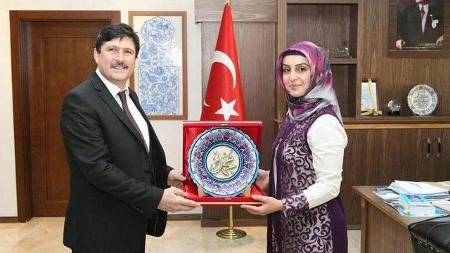 Oskar Ödüllü Şazime Hancı’ya Tebrik