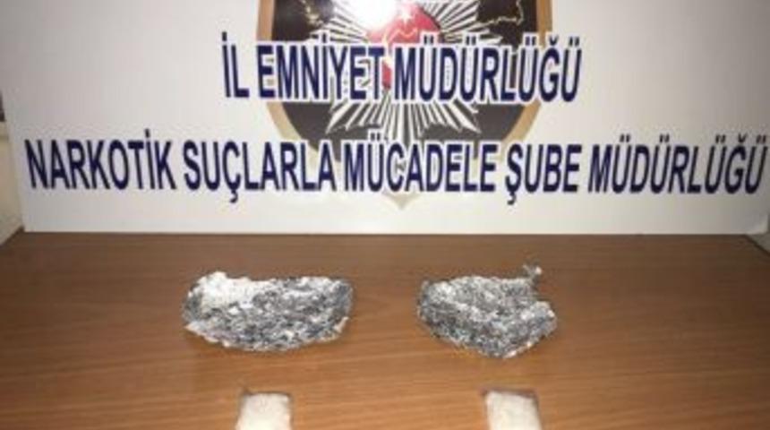 Uyuşturucu Madde Ticareti Yapan 3 Kişi Yakalandı