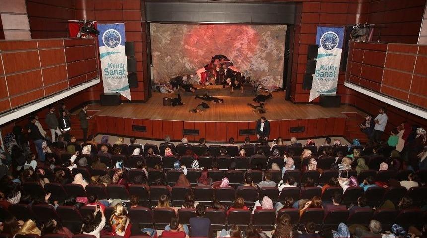 7&rsquo;den 70&rsquo;e Tiyatro