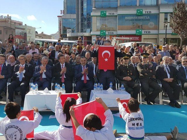 Develi’de Cumhuriyet Bayramı Coşkuyla Kutlandı