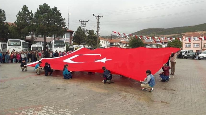 Cumhuriyet Bayramı Akharım&rsquo;da Coşku İle Kutlandı