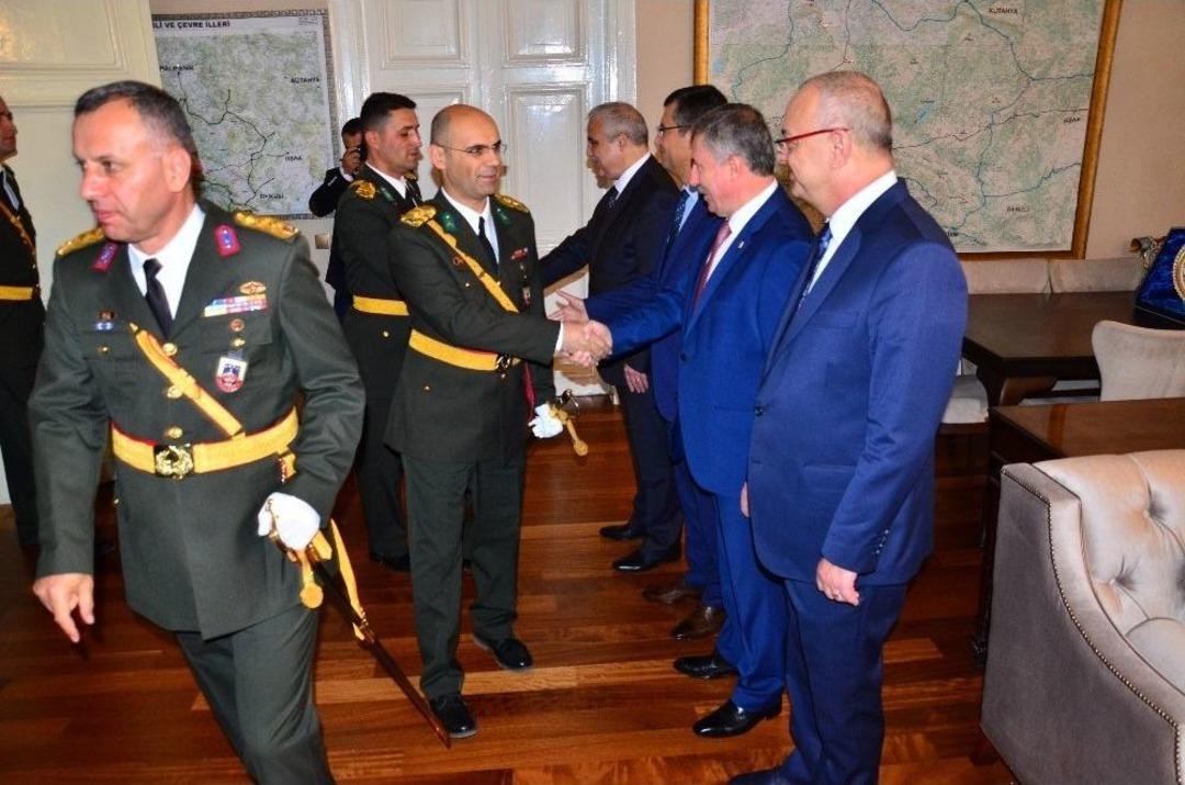 Manisa&rsquo;da Cumhuriyet Bayramı Kutlandı