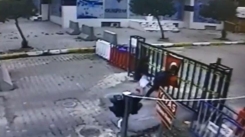 &Ccedil;ocukların Bayrak Sevgisi Duygulandırdı