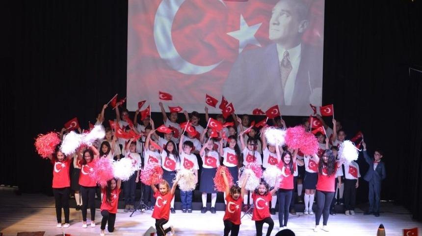 Başak Koleji 29 Ekim Cumhuriyet Bayramı&rsquo;nı Coşkuyla Kutladı