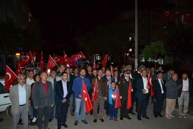 Bozyazı’da Fener Alayı Düzenlendi