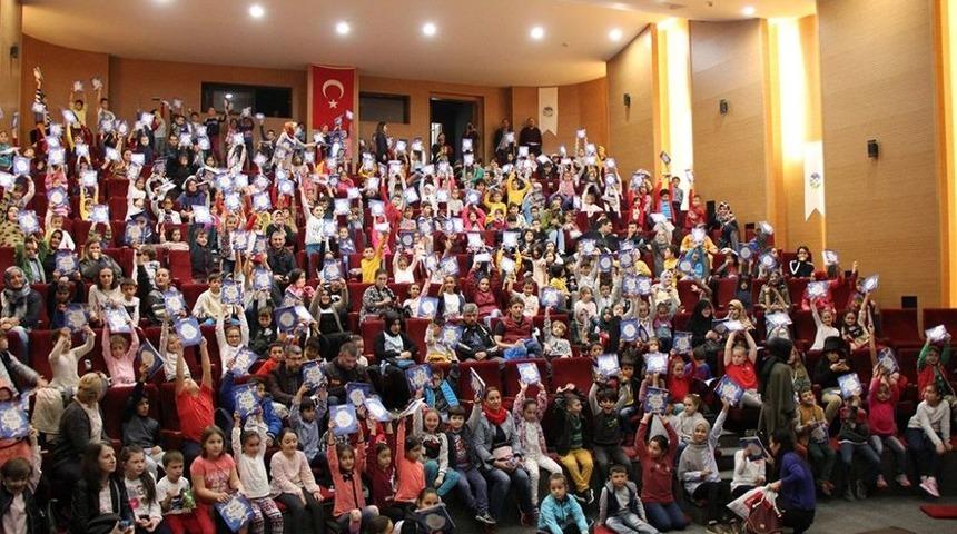 &lsquo;kim Tutar Bizi&rsquo; Sgm&rsquo;ye Geldi