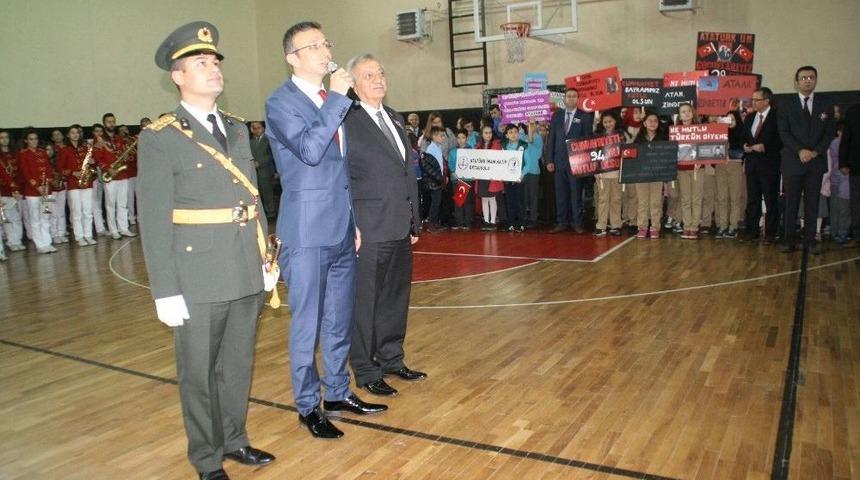 Devrek&rsquo;te Cumhuriyetin 94. Yıld&ouml;n&uuml;m&uuml; Coşkuyla Kutlandı