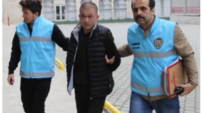 Bı&ccedil;akla Dehşet Sa&ccedil;an Eski Koca Yakalandı