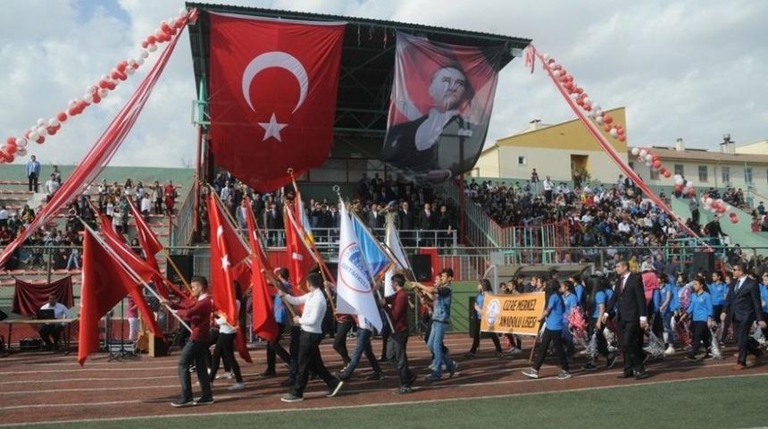 Cizre&rsquo;de 29 Ekim Coşkuyla Kutlandı