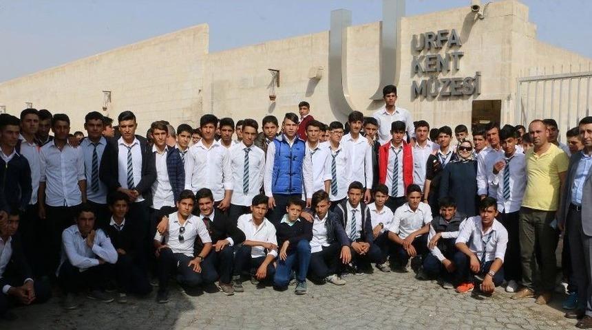 B&uuml;y&uuml;kşehirle &Ouml;ğrenciler Tarihe Yolculuk Yaptı