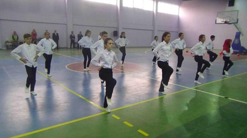 Kulp&rsquo;ta 29 Ekim Coşkusu