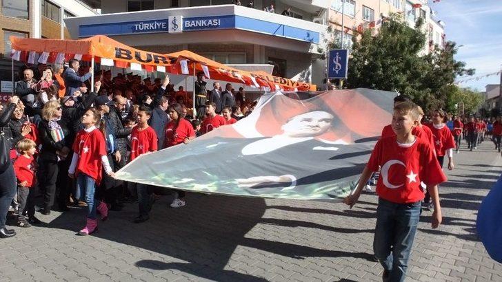 Burhaniye’de 29 Ekim Coşkusu G3