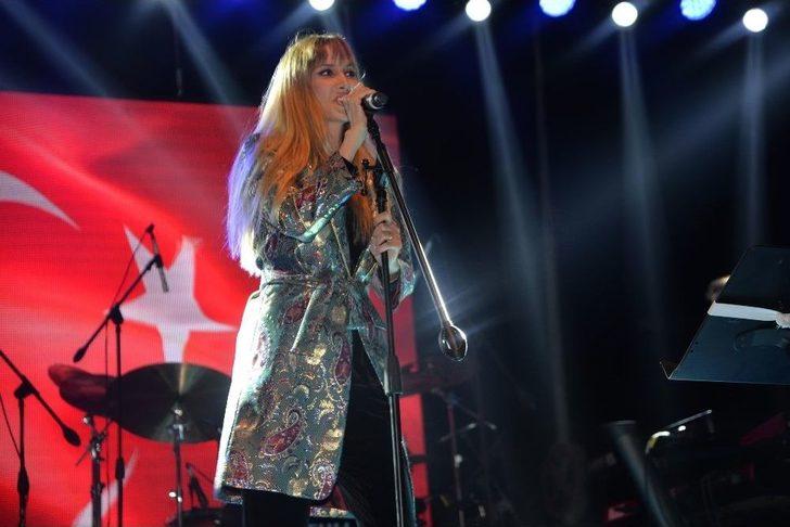 Bilecik’te, Gökçe Ve Yusuf Güney Rüzgarı Esti G3