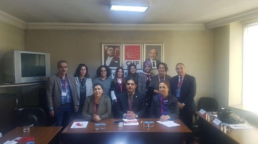 Chp&rsquo;den Parti &Uuml;yelerine Eğitim