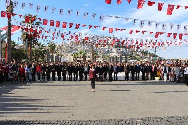 Kuşadası’nda Cumhuriyet Coşkusu