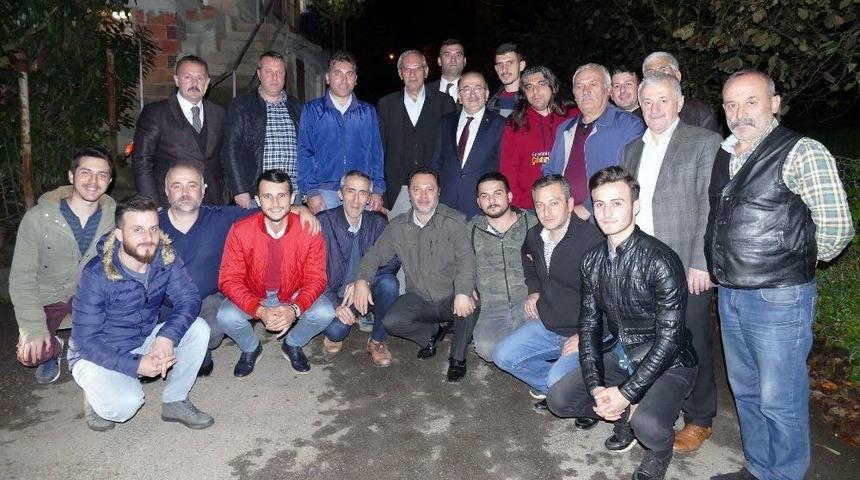 Başkan G&uuml;mr&uuml;k&ccedil;&uuml;oğlu, Mesai Arkadaşlarıyla Bir Araya Geldi