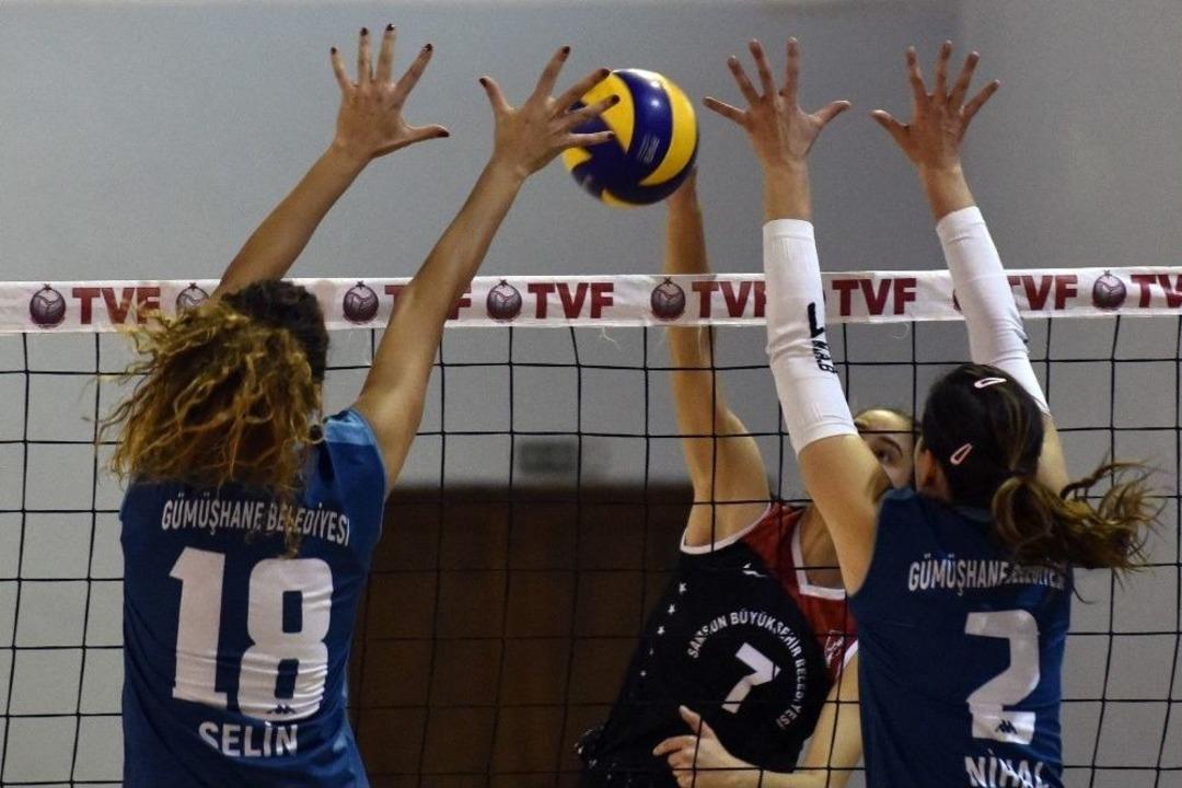 Voleybol Bayanlar 1. Lig: G&uuml;m&uuml;şhane Bld. Gen&ccedil;lerbirliği: 2 - Samsun Bşb Anakent : 3