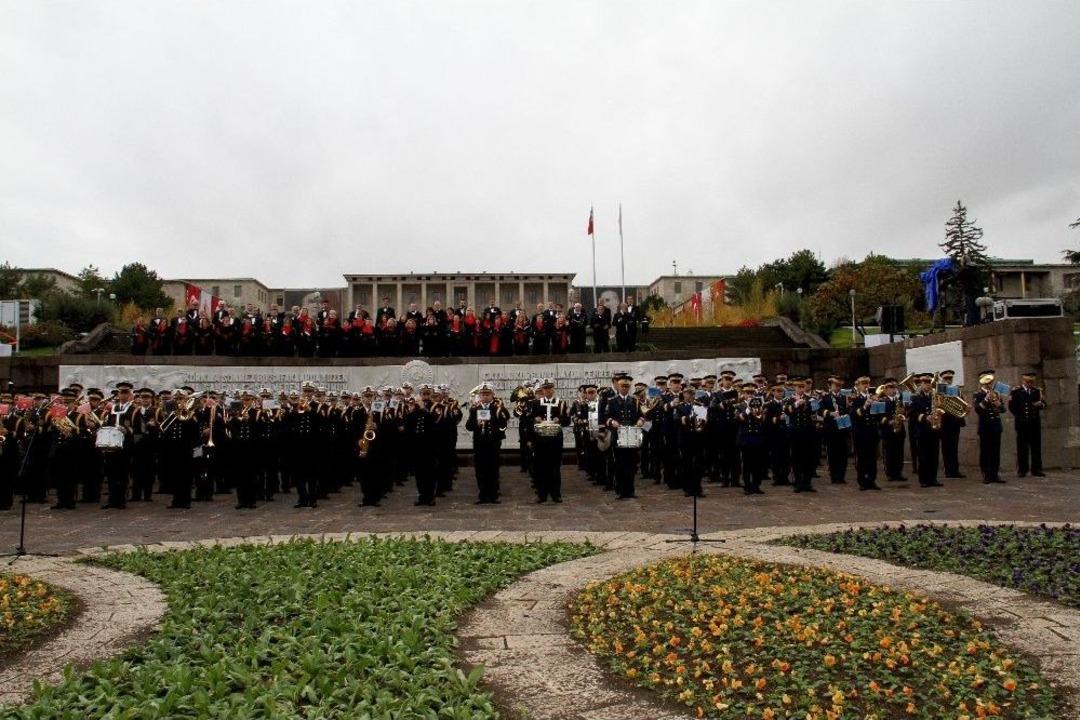 Başkent&rsquo;te Cumhuriyet Bayramı Coşkusu Y&uuml;r&uuml;y&uuml;şle Devam Etti
