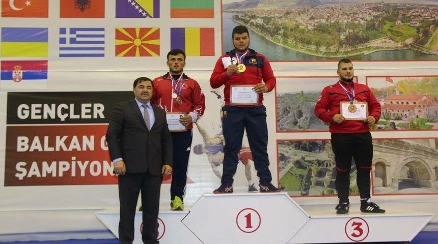 A Milli G&uuml;reş Takımı Balkan Şampiyonu Oldu