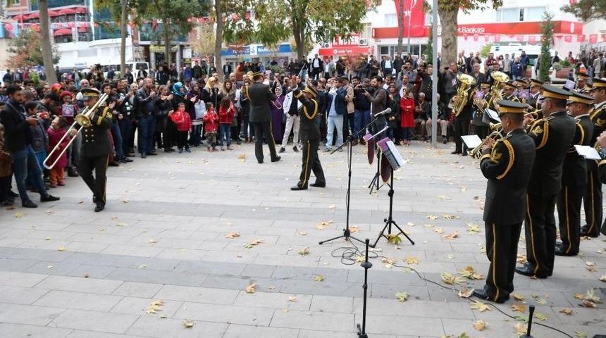 Askeri Bandodan Cumhuriyet Bayramı Konserleri
