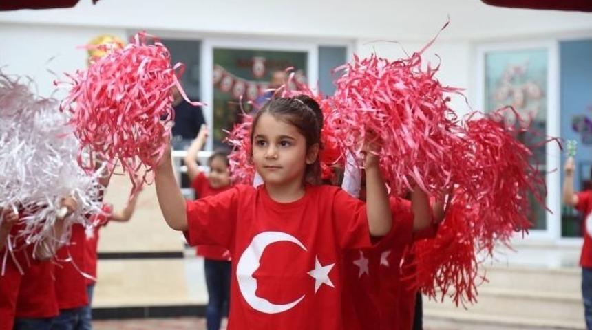 Mezitli&rsquo;de Cumhuriyet Bayramı Coşkusu
