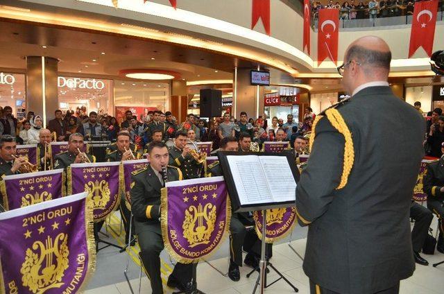 Malatya Park’ta 29 Ekim Coşkusu