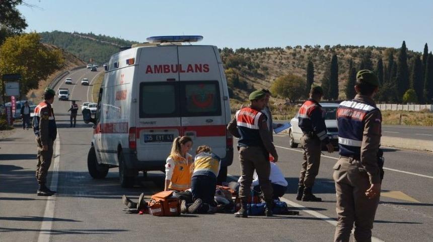 İzmir&rsquo;de Trafik Kazası: 1 &Ouml;l&uuml;