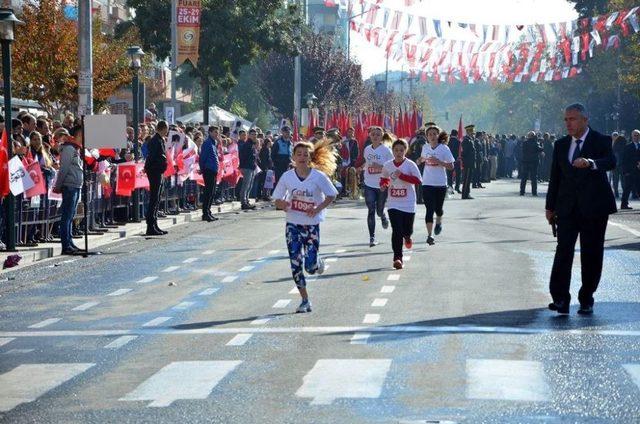 Çorlu’da Cumhuriyet Koşusu Düzenlendi