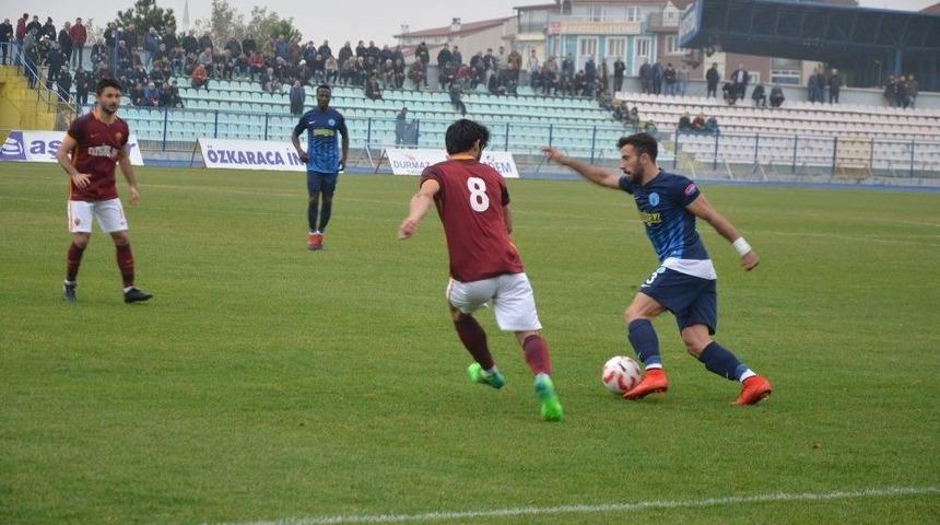 K&uuml;tahyaspor: 3 - Kaynaşlı Belediyespor: 0