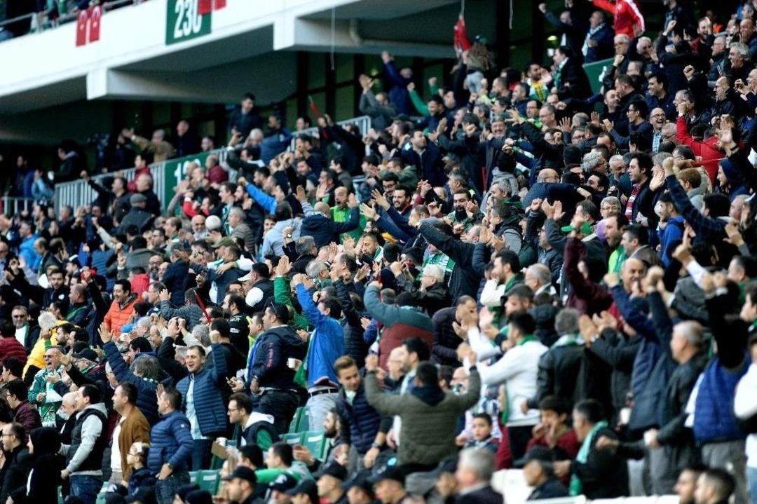 S&uuml;per Lig: Bursaspor: 4 - Antalyaspor: (ma&ccedil; Sonucu)