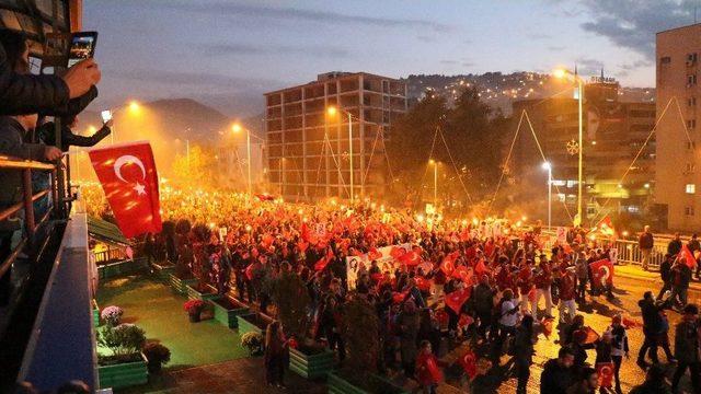 Zonguldak’ta Fener Alayı Yürüyüşü Gerçekleştirildi