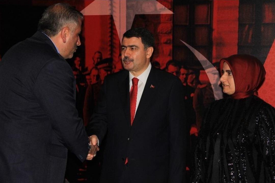İstanbul&rsquo;da Vali Şahin&rsquo;den Cumhuriyet Bayramı Resepsiyonu