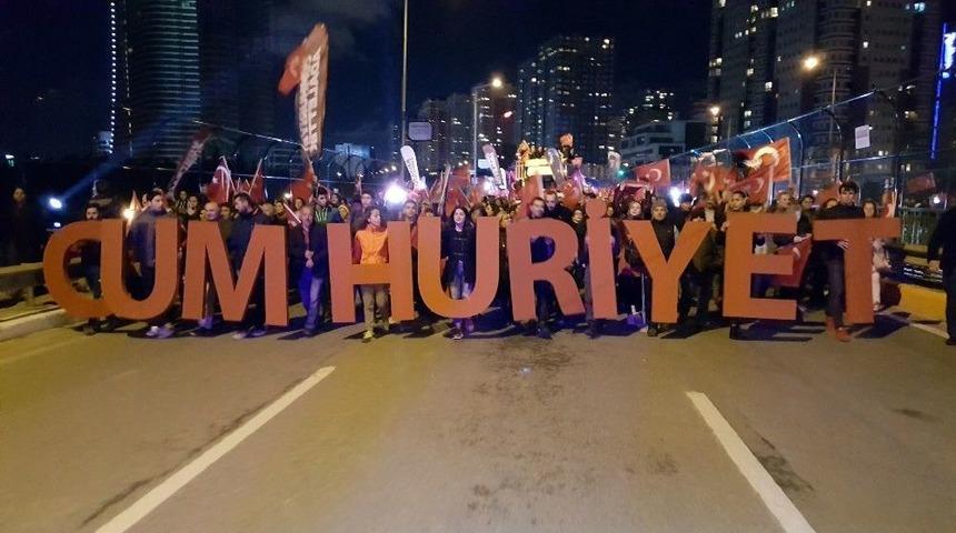 Ataşehirliler Cumhuriyet Coşkusunu Mf&ouml; Konseri İle Kutladı