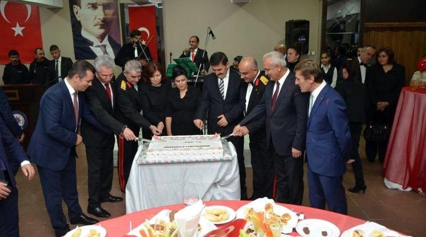 Erzincan&rsquo;da Cumhuriyet Bayramı Resepsiyonu