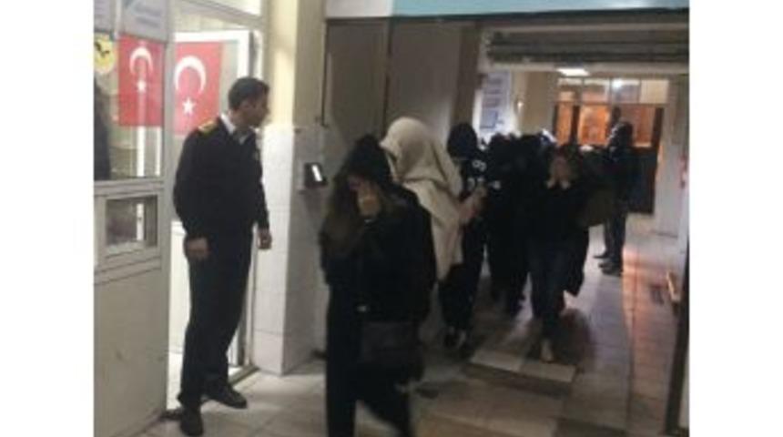 (&ouml;zel Haber) Fatih&rsquo;te Fuhuş Operasyonu 38 G&ouml;zaltı